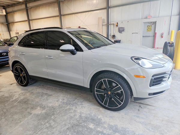 2021 PORSCHE CAYENNE S