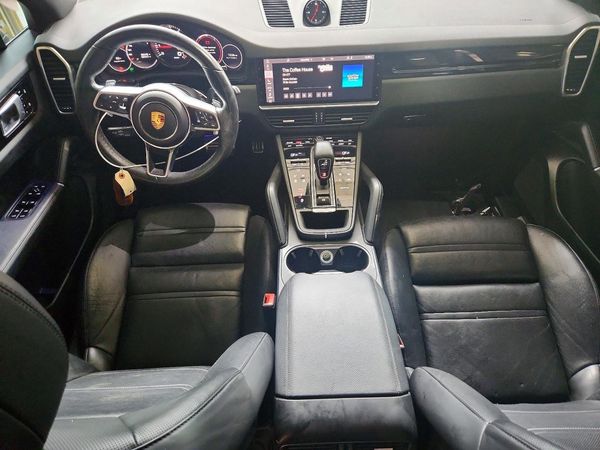 2021 PORSCHE CAYENNE S
