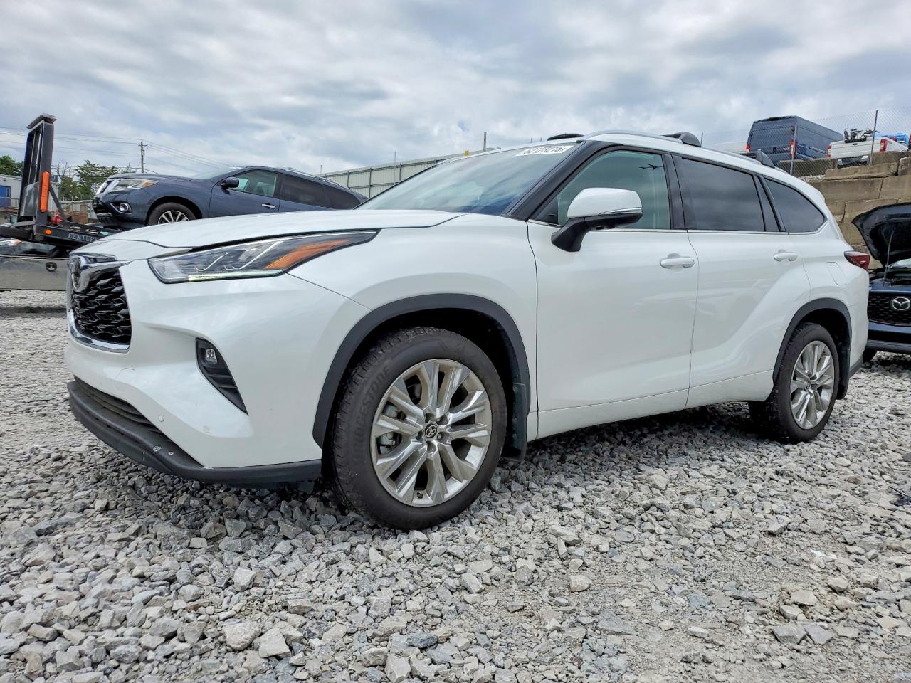 2025 TOYOTA HIGHLANDER