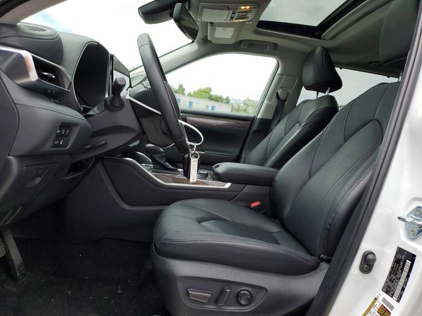 2025 TOYOTA HIGHLANDER