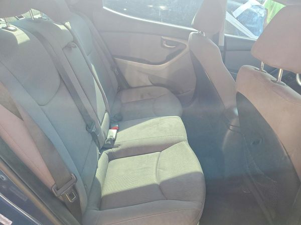 2015 HYUNDAI ELANTRA GLS(Middle)