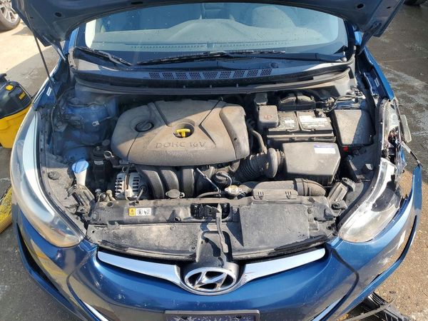 2015 HYUNDAI ELANTRA GLS(Middle)