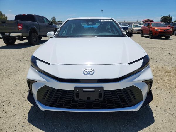 2025 TOYOTA CAMRY