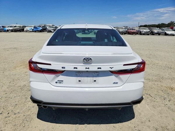 2025 TOYOTA CAMRY
