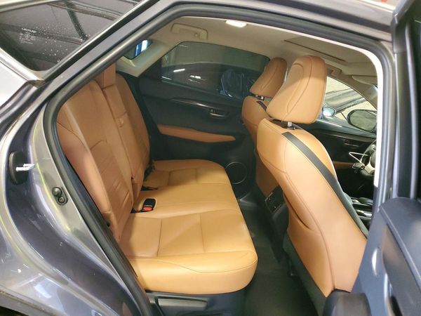 2015 LEXUS NX 200t Luxury