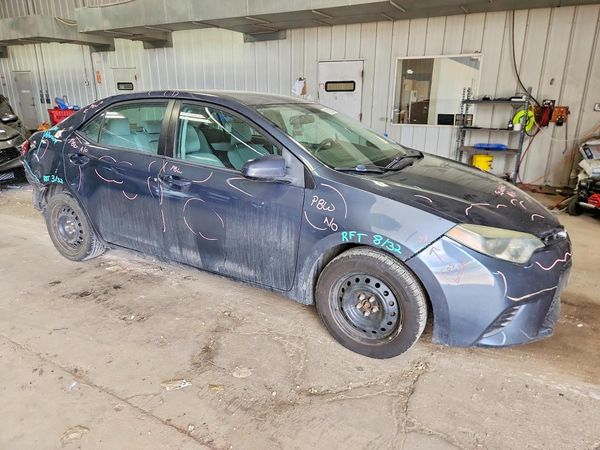 2015 TOYOTA COROLLA