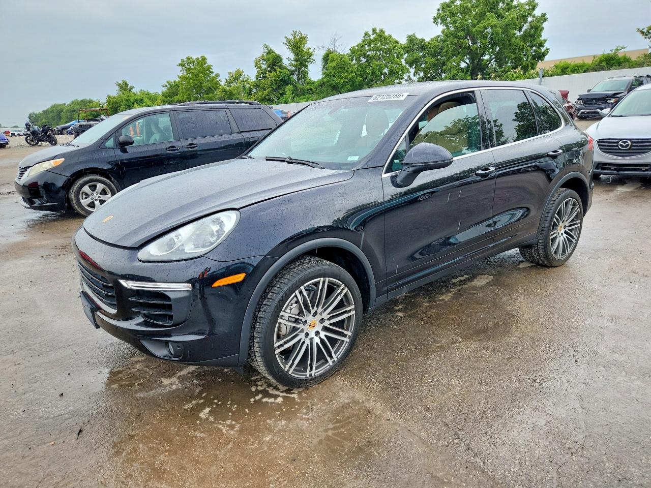2017 PORSCHE CAYENNE