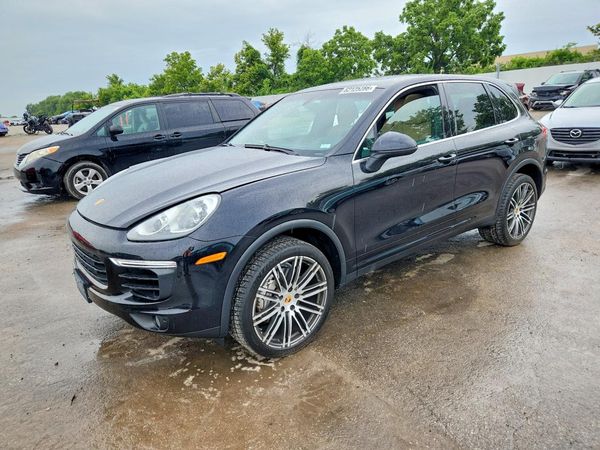 2017 PORSCHE CAYENNE