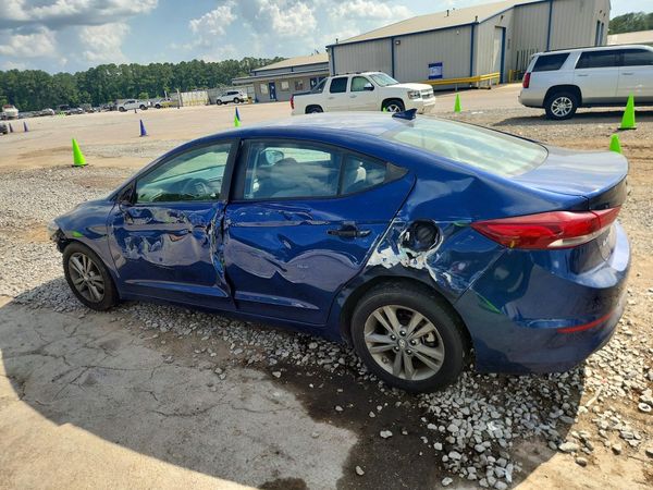 2018 HYUNDAI ELANTRA