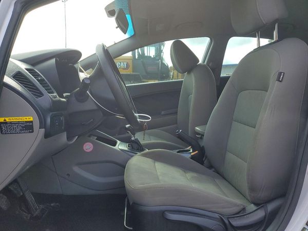 2015 KIA FORTE GL(Middle-low grade)