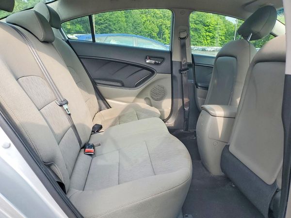 2015 KIA FORTE GL(Middle-low grade)