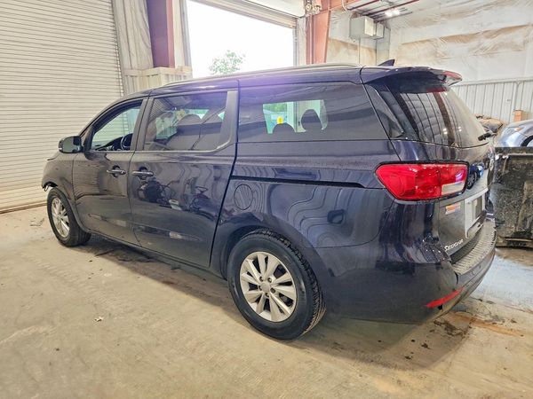 2018 KIA SEDONA LX