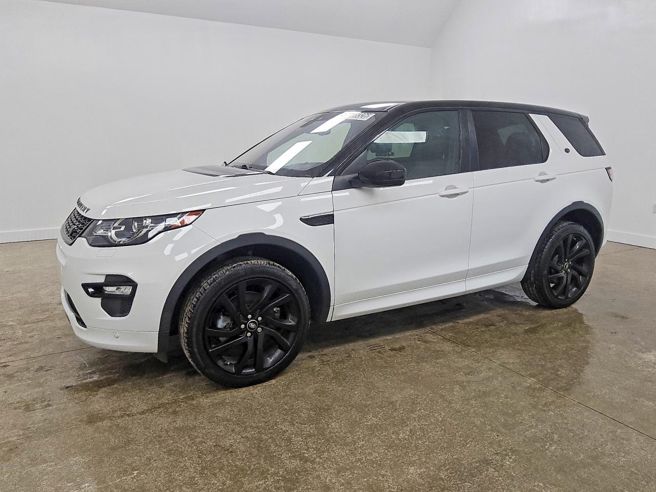 2018 LAND ROVER DISCOVERY SPORT HSE — Front 3/4