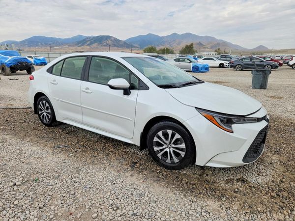 2022 TOYOTA COROLLA