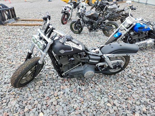 2012 HARLEY-DAVIDSON FXDF