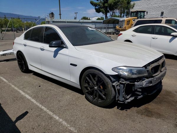 2015 BMW 528