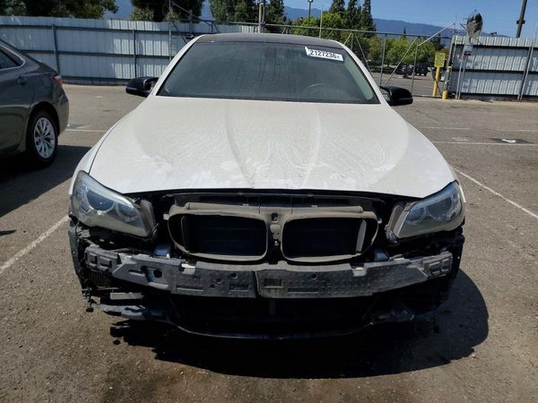 2015 BMW 528