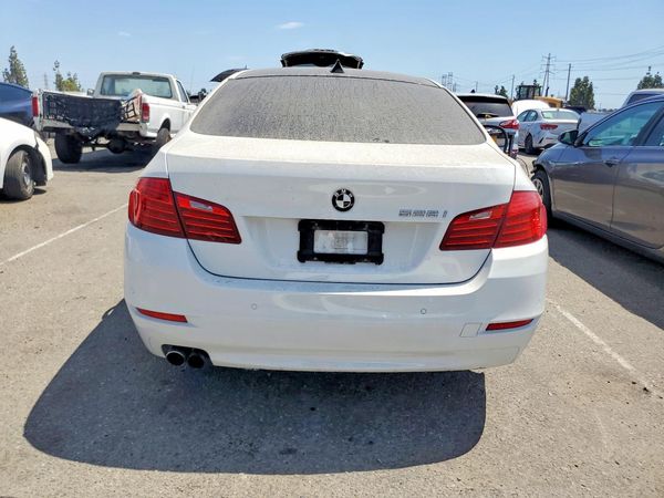 2015 BMW 528