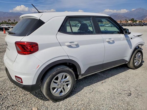 2025 HYUNDAI VENUE SE