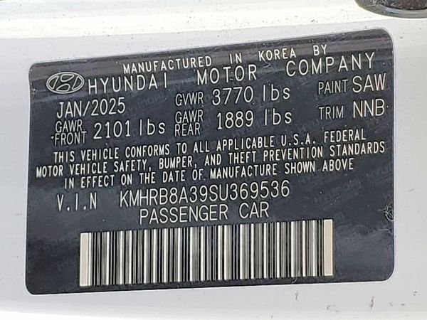 2025 HYUNDAI VENUE SE