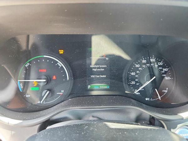 2021 TOYOTA SIENNA LE