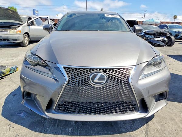 2016 LEXUS IS 200t