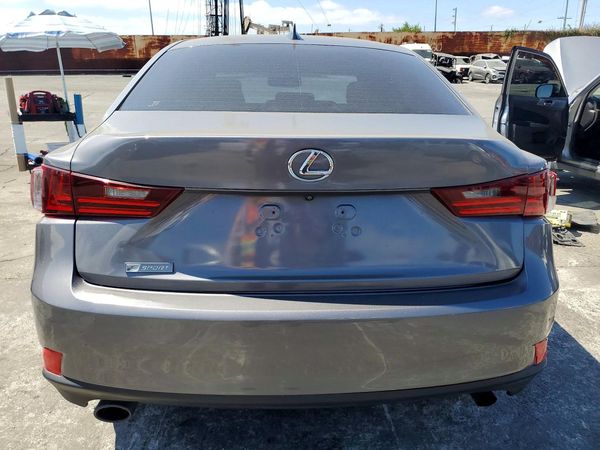 2016 LEXUS IS 200t