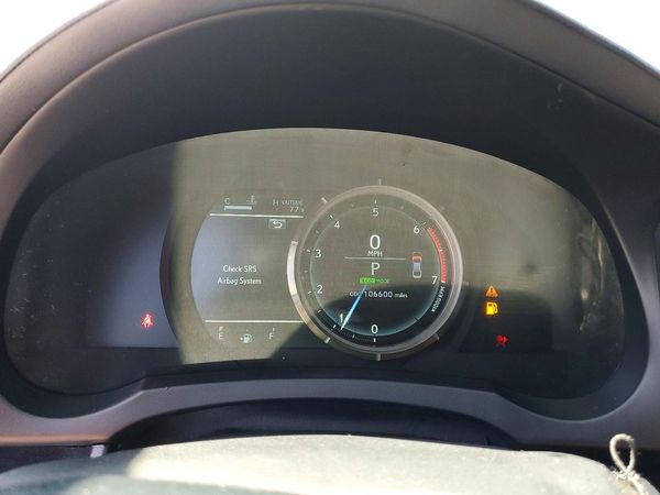 2016 LEXUS IS 200t