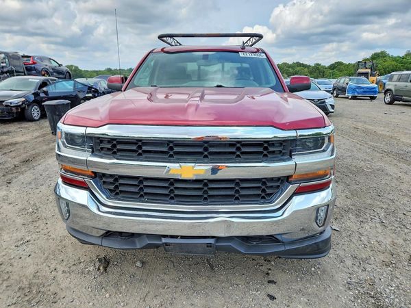 2018 CHEVROLET SILVERADO LT