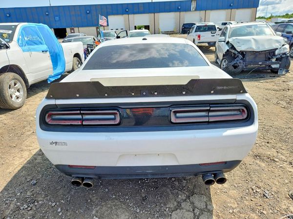 2018 DODGE CHALLENGER SXT