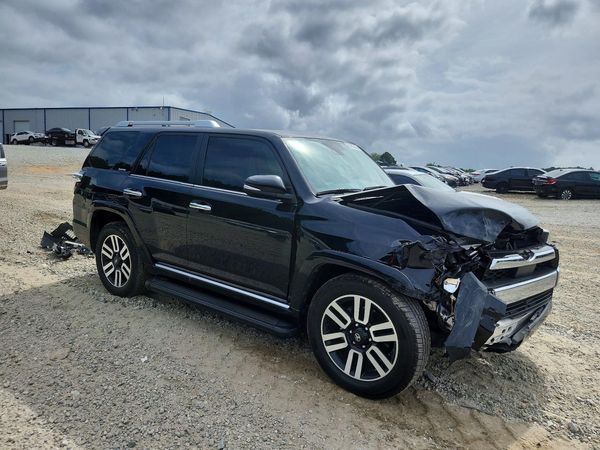 2022 TOYOTA 4RUNNER Limited