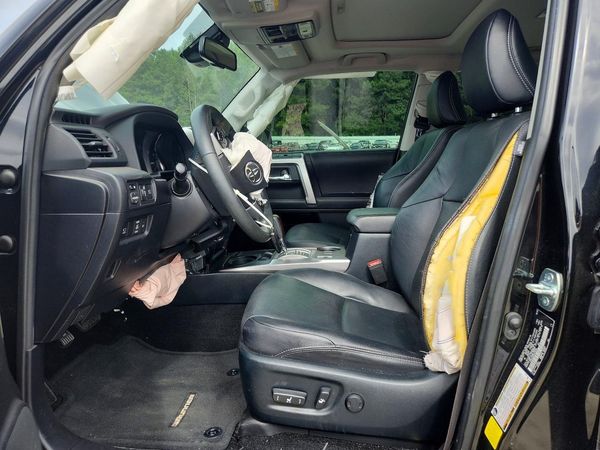 2022 TOYOTA 4RUNNER Limited