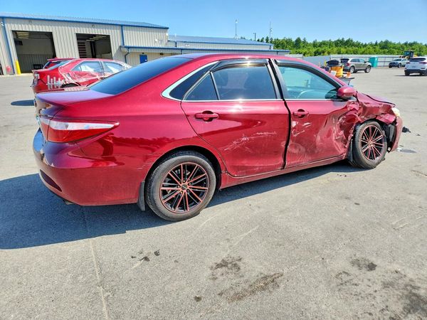 2017 TOYOTA CAMRY