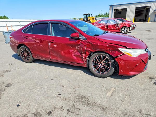 2017 TOYOTA CAMRY