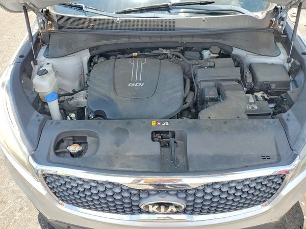 2018 KIA SORENTO L, LX