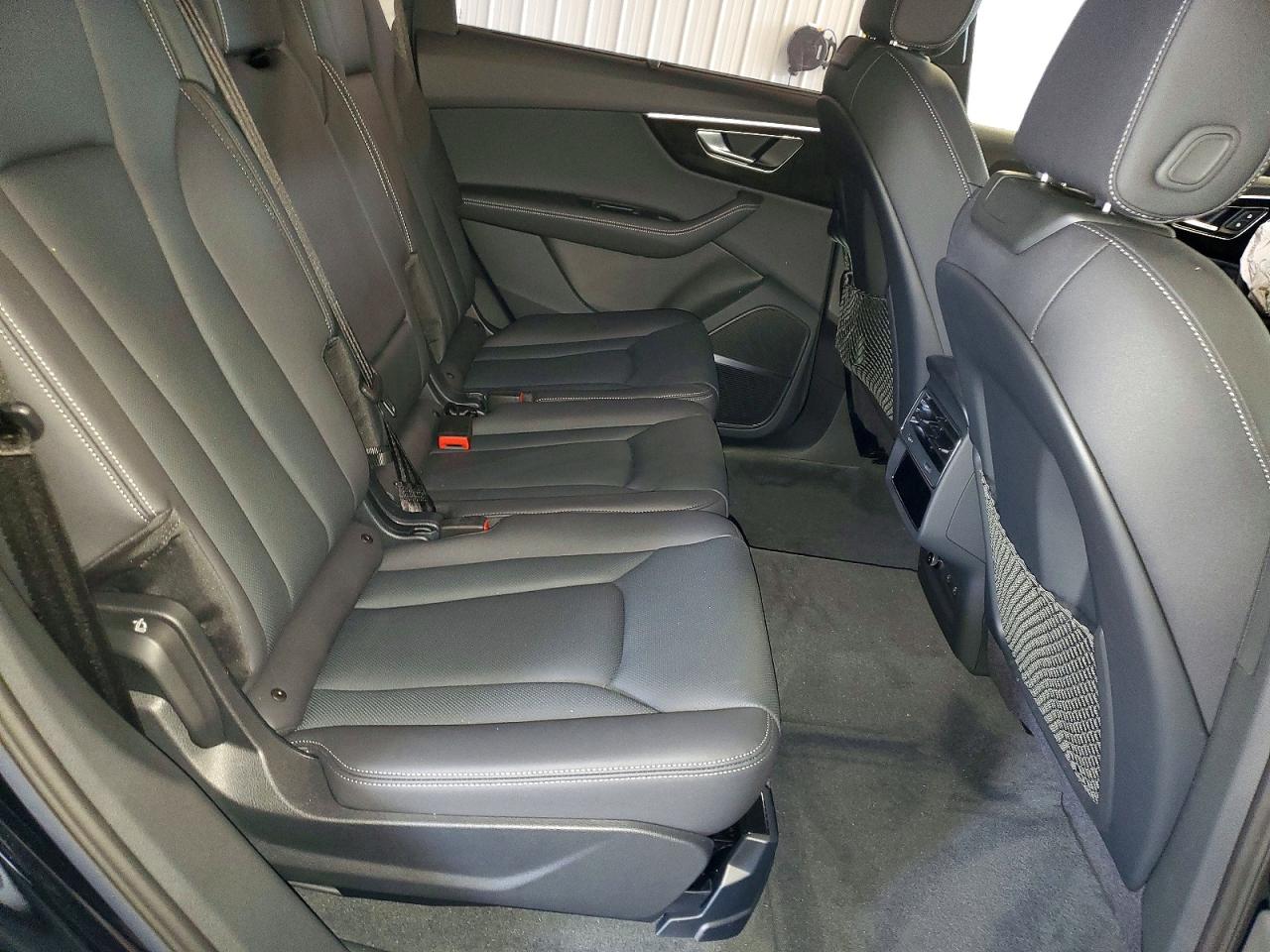 2025 AUDI Q7 quattro Premium Plus
