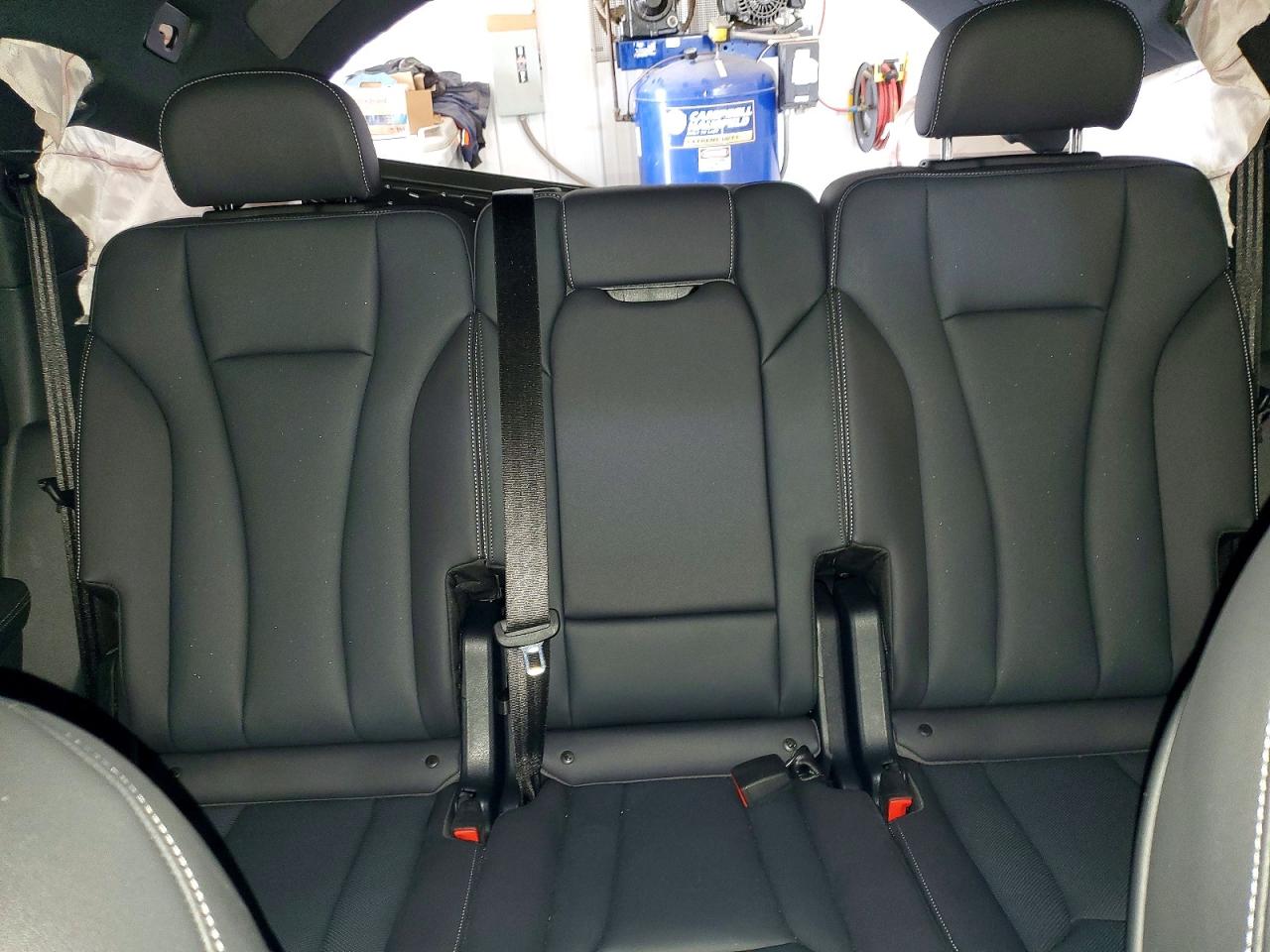 2025 AUDI Q7 quattro Premium Plus