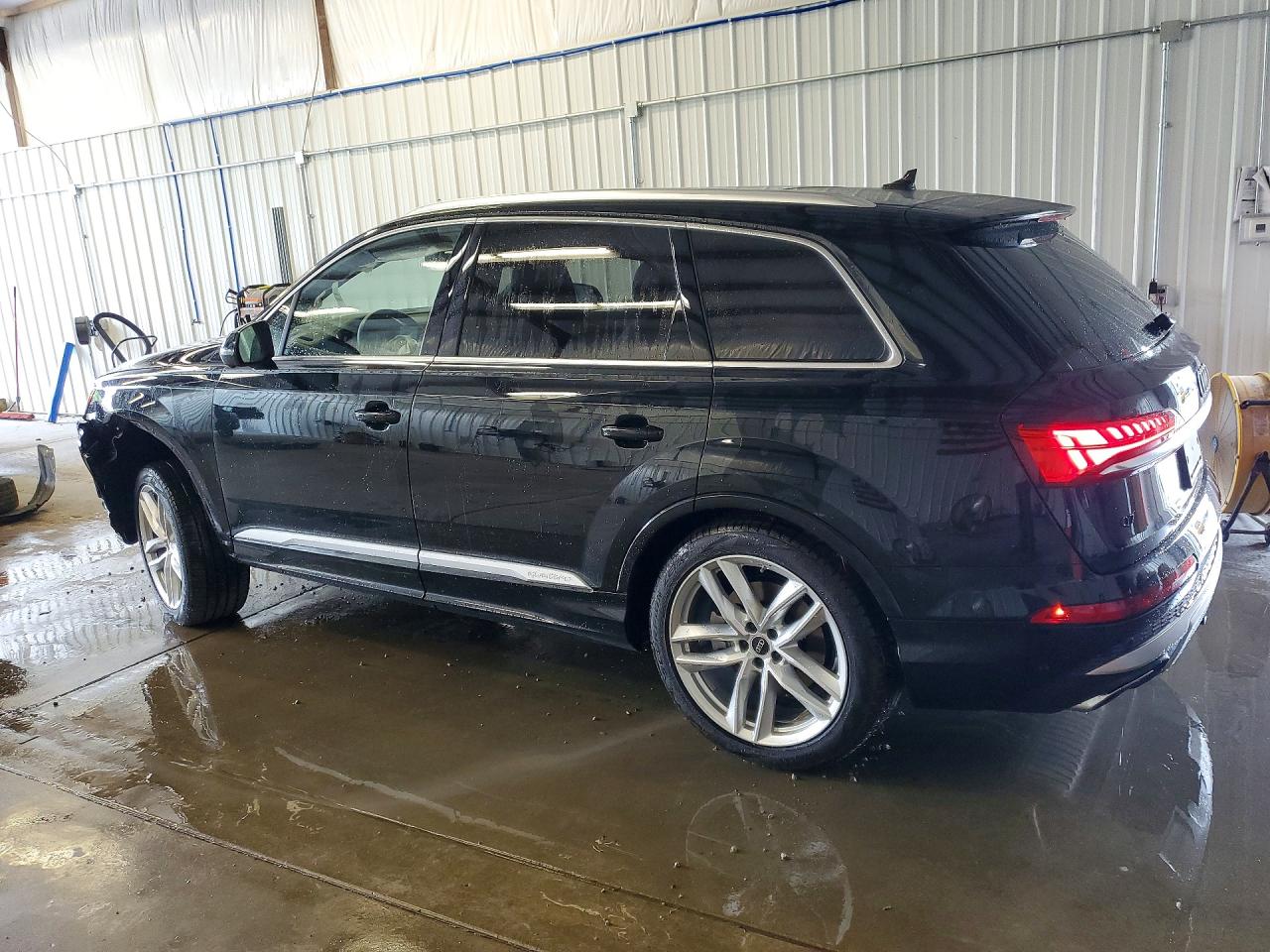 2025 AUDI Q7 quattro Premium Plus