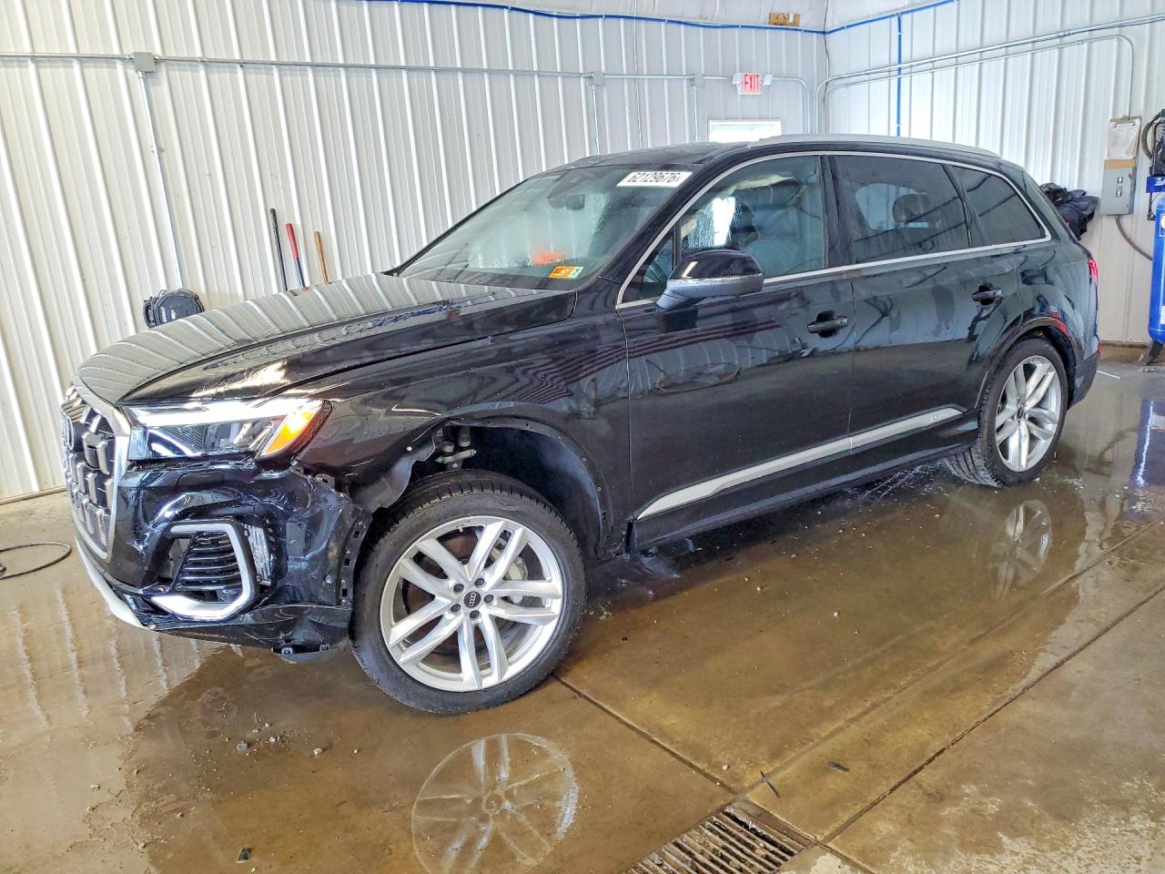 2025 AUDI Q7 quattro Premium Plus
