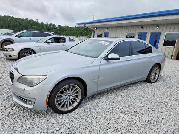 2013 BMW 750 750i/Alpina B7