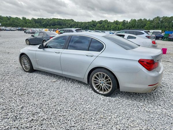2013 BMW 750 750i/Alpina B7