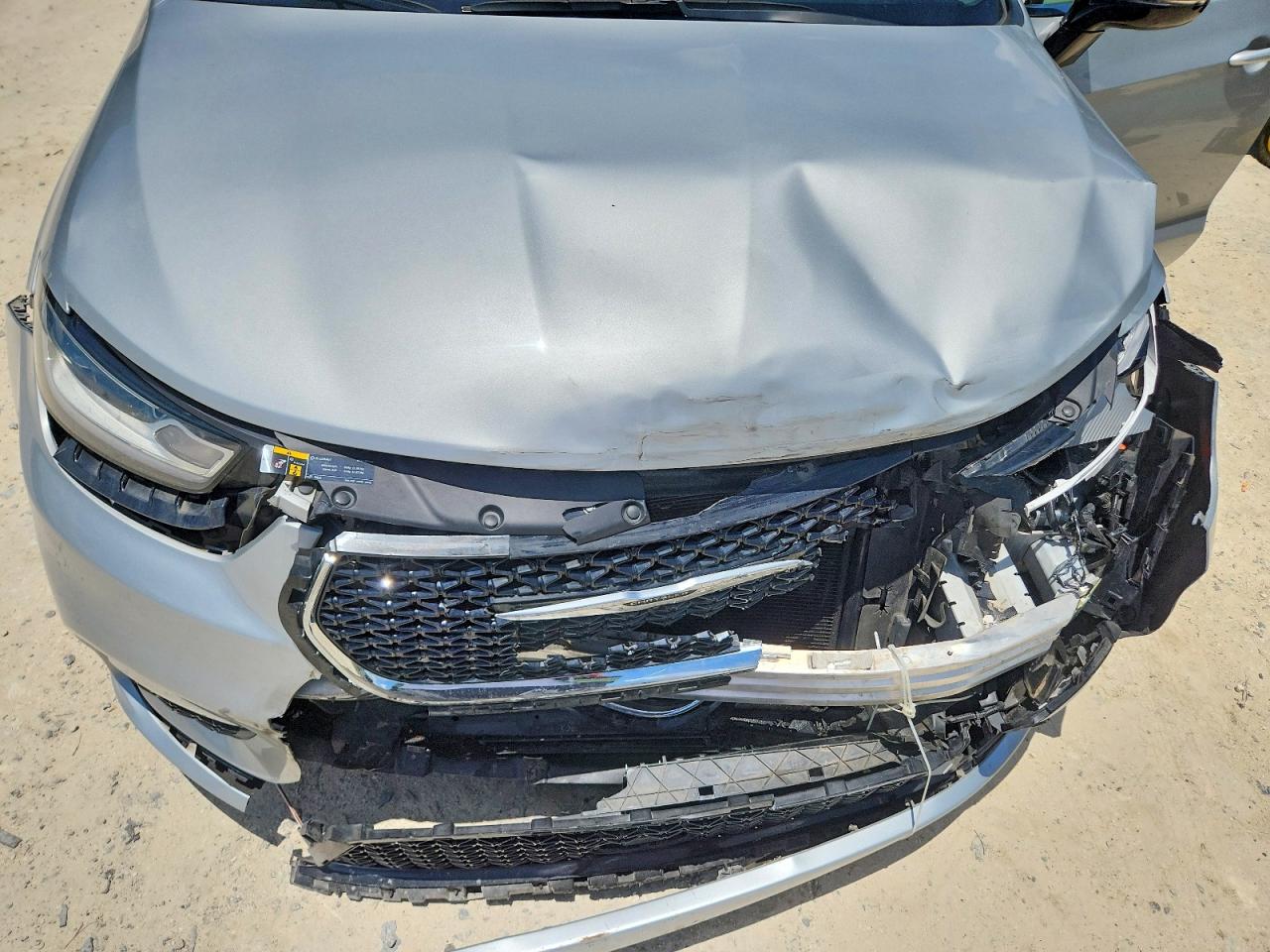 2024 CHRYSLER PACIFICA Limited