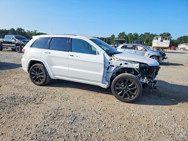 2019 JEEP GRAND CHEROKEE LAREDO 4X4