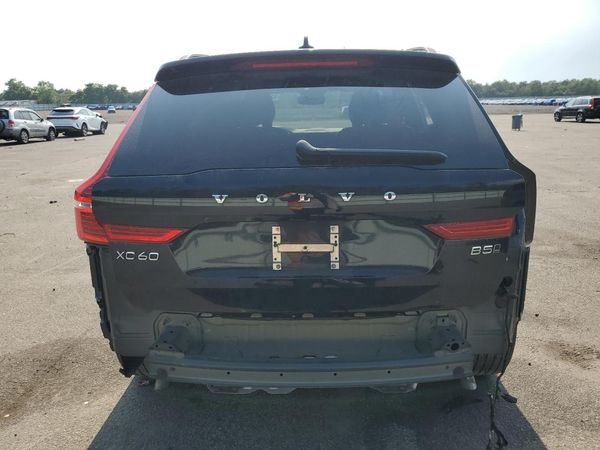 2022 VOLVO XC60