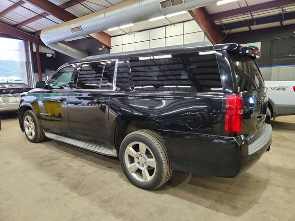2015 CHEVROLET SUBURBAN LT