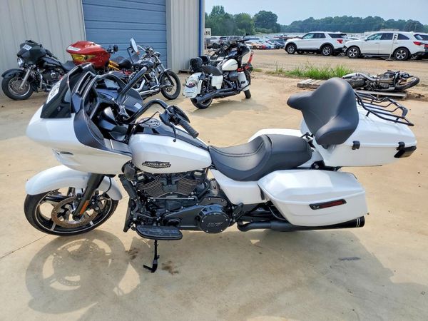 2024 HARLEY-DAVIDSON FL