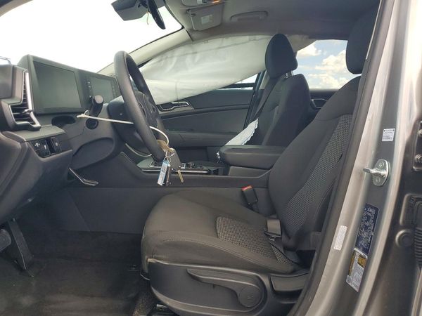 2025 KIA SPORTAGE LX