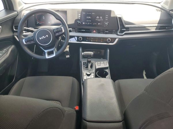 2025 KIA SPORTAGE LX