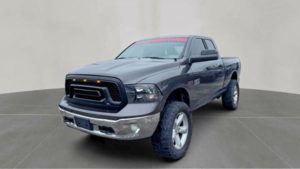 2016 RAM 1500 SLT