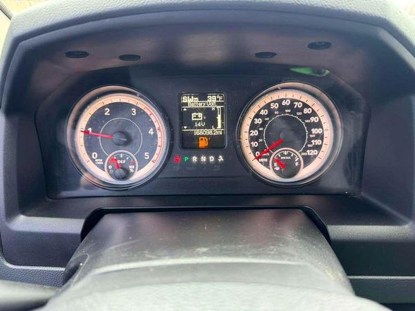 2016 RAM 1500 SLT
